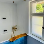 Luett Oven Hus *